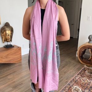 Fully embroidered light weight shawl/stole/wrap.